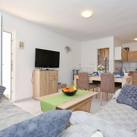 Apartments Marino Vir Bagian luar foto