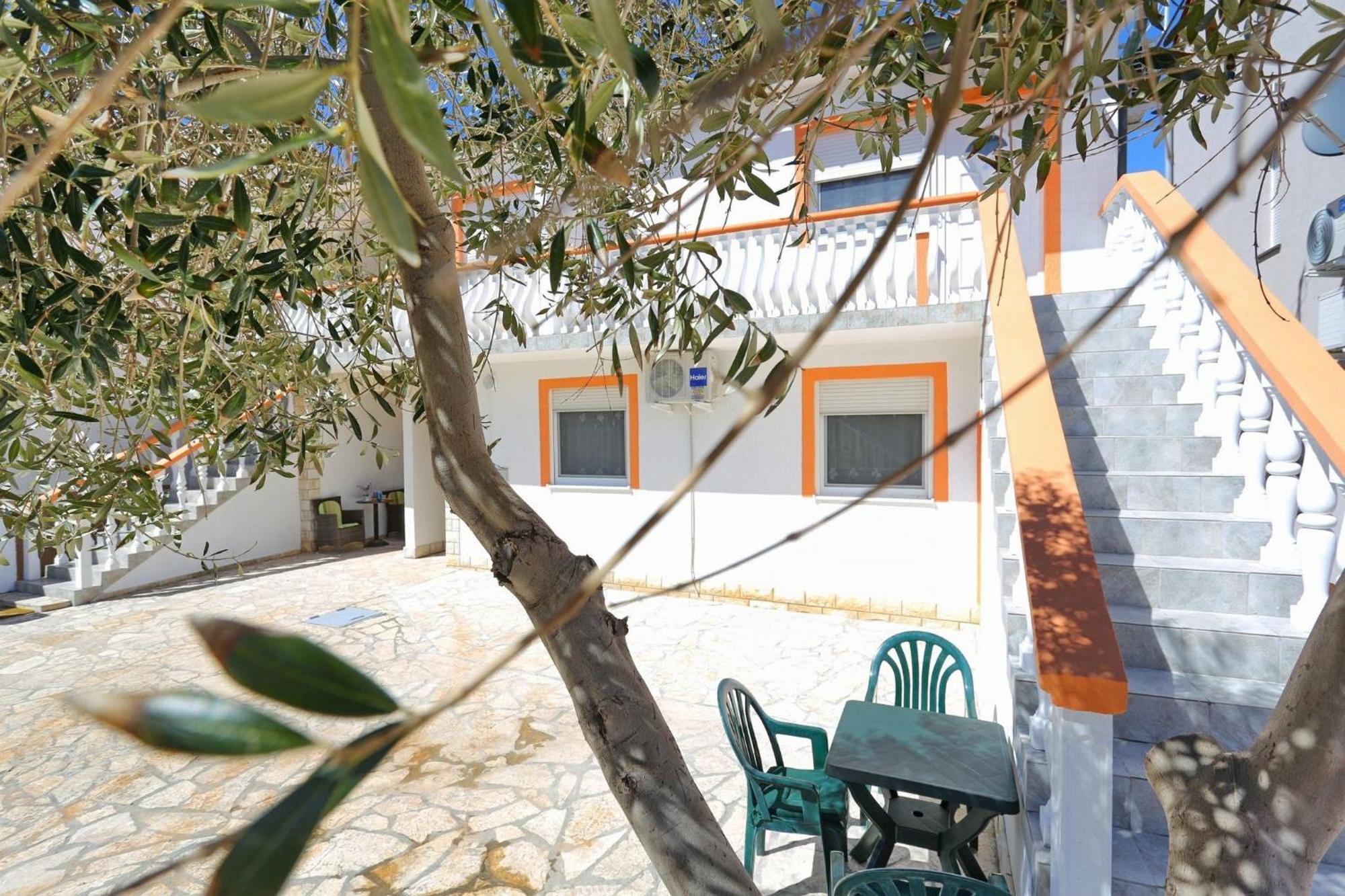 Apartments Marino Vir Bagian luar foto