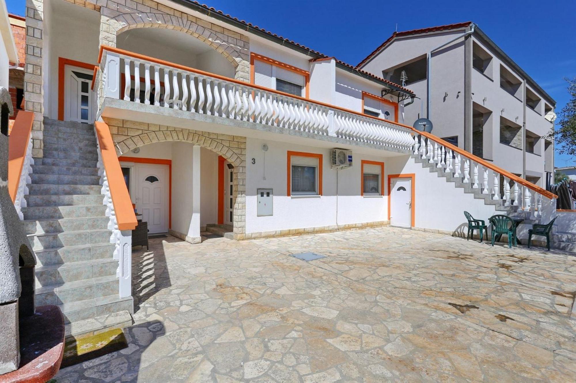 Apartments Marino Vir Bagian luar foto